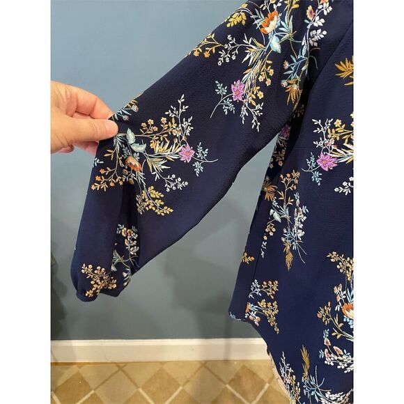 Monteau Los Angeles Women's M Navy Blue Floral Spaghetti Strap Camisole Top - Picture 4 of 9